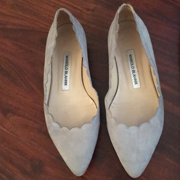 Manolo Blahnik Shoes - Manolo Blahnik scalloped flats